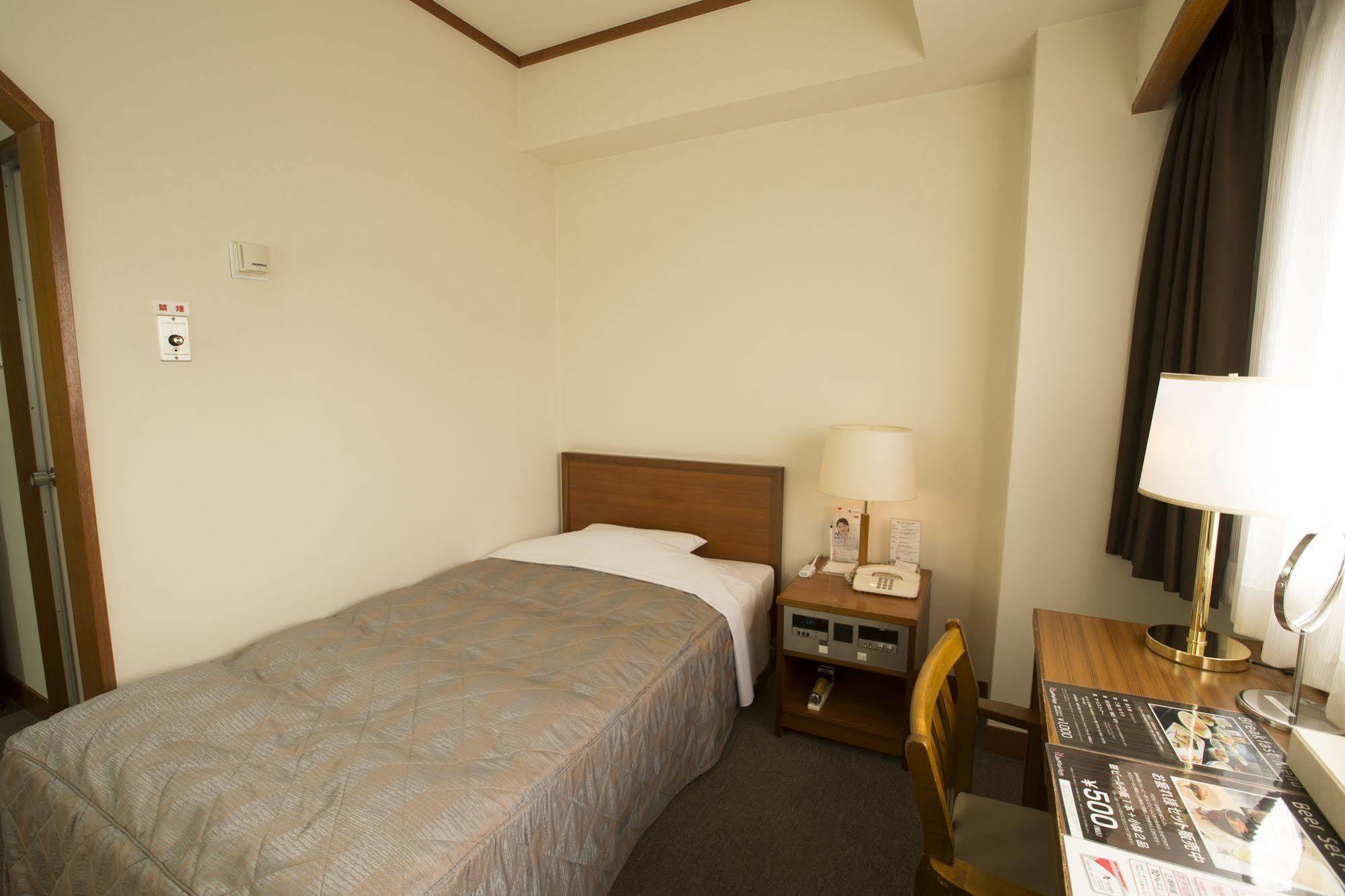 Maple Inn Makuhari Chiba Zewnętrze zdjęcie